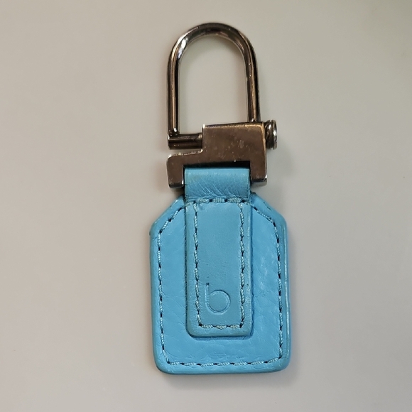 Bloomingdale's Light Blue Leather Key Holder - Picture 1 of 2